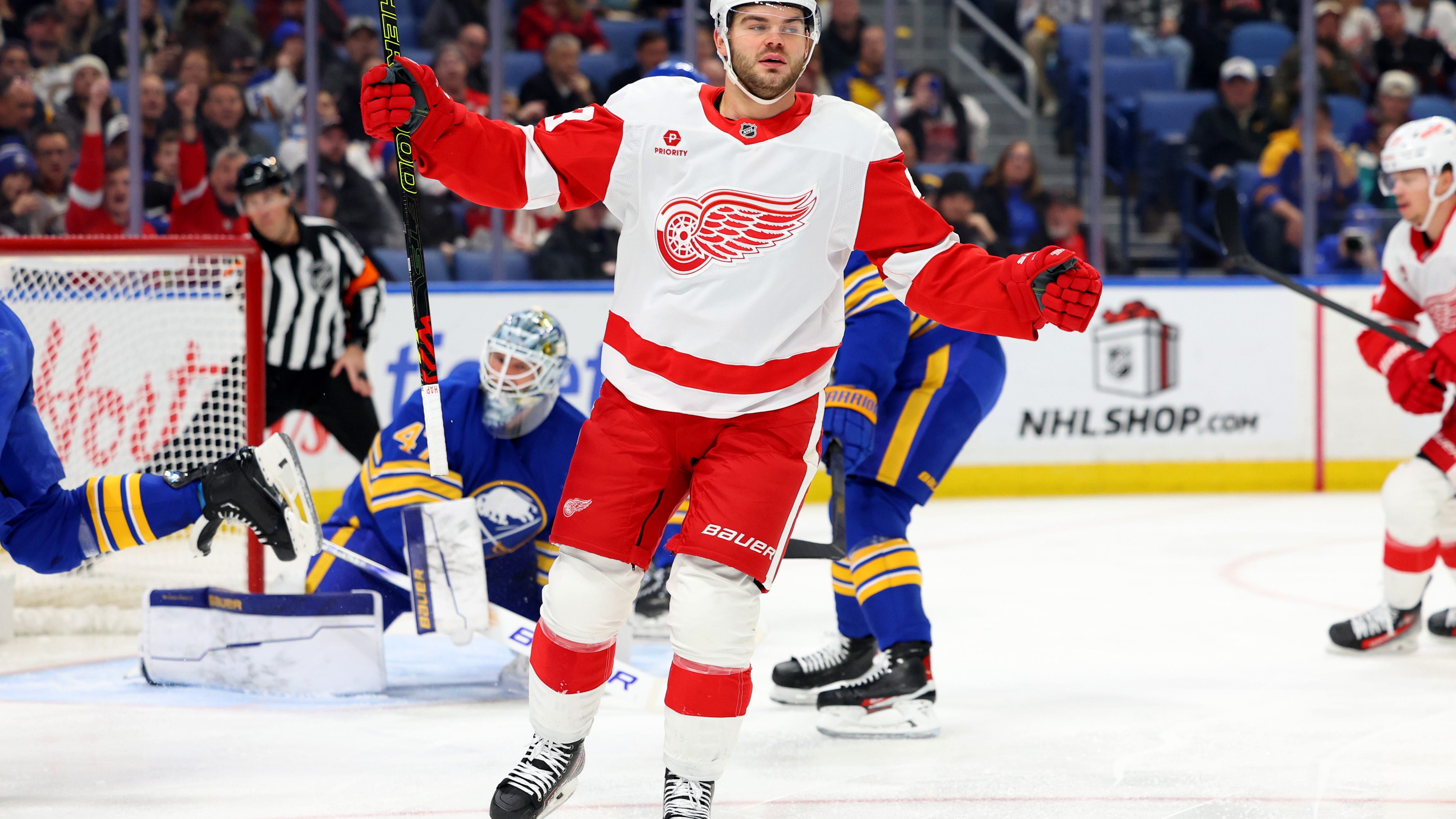 Sabres unable to hold lead again, fall in shootout to Red Wings