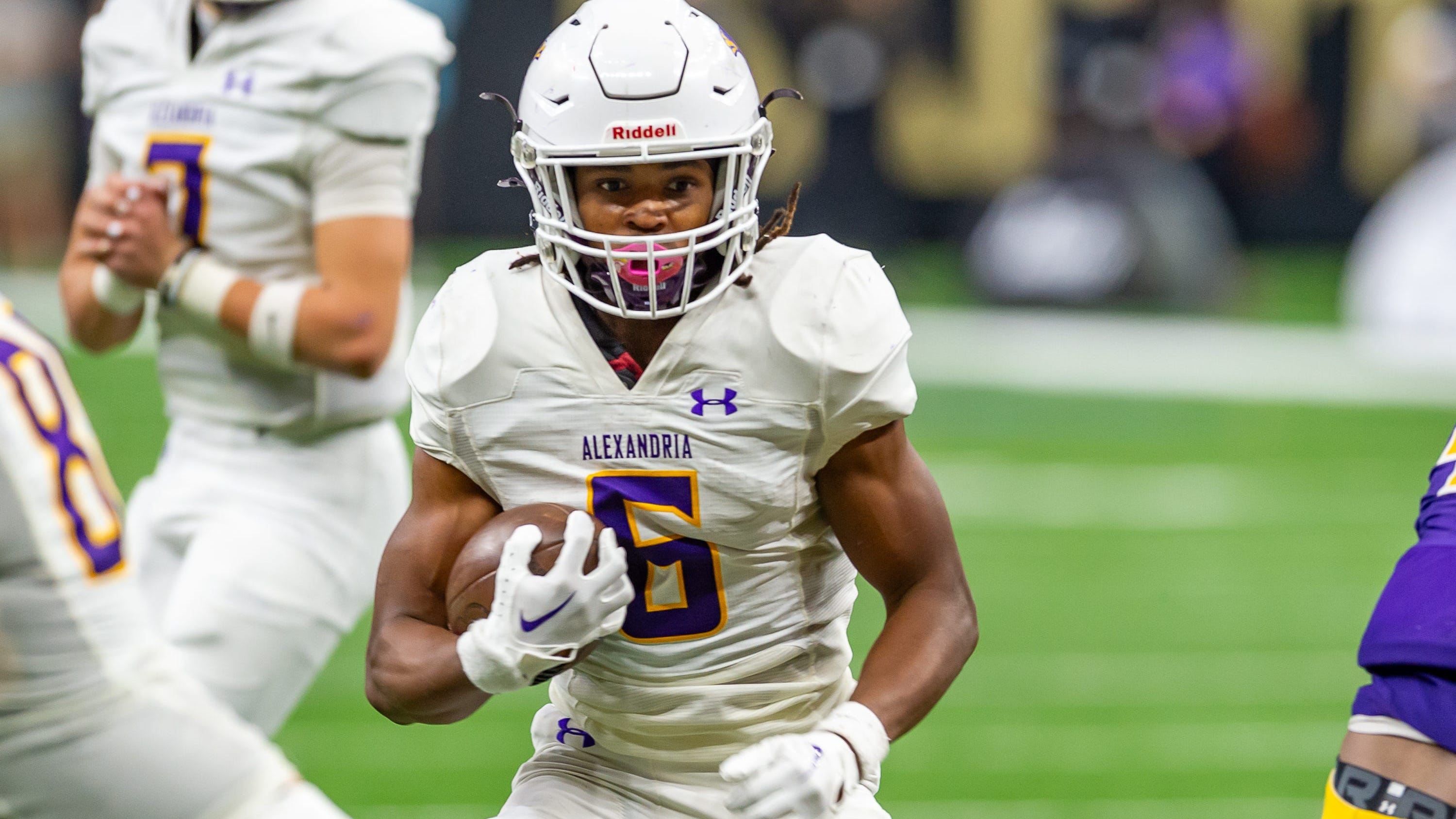 Lindsey’s legal issues force LSU to get creative to create RB depth
