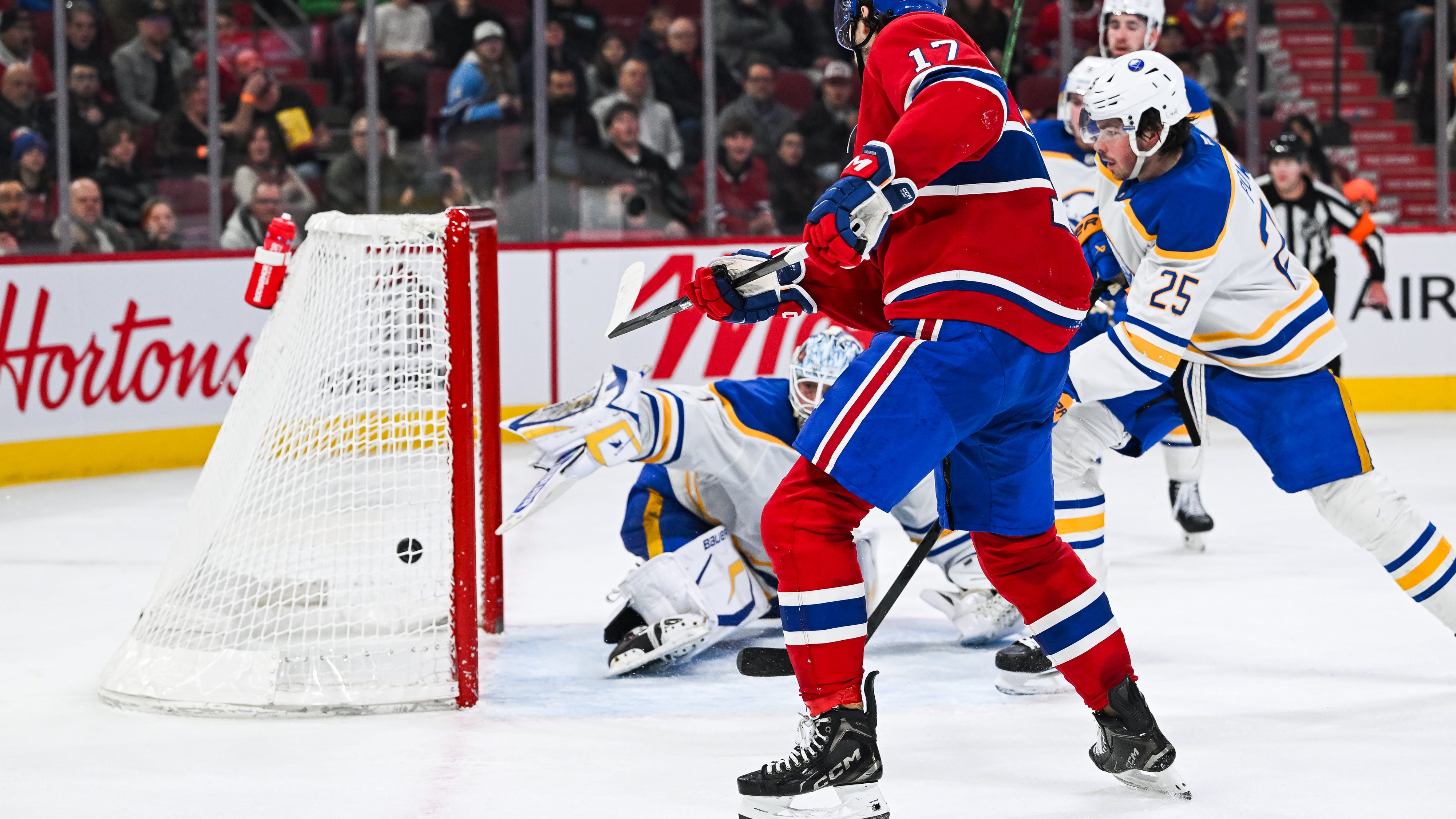Sabres drop 11th-straight game in Montreal