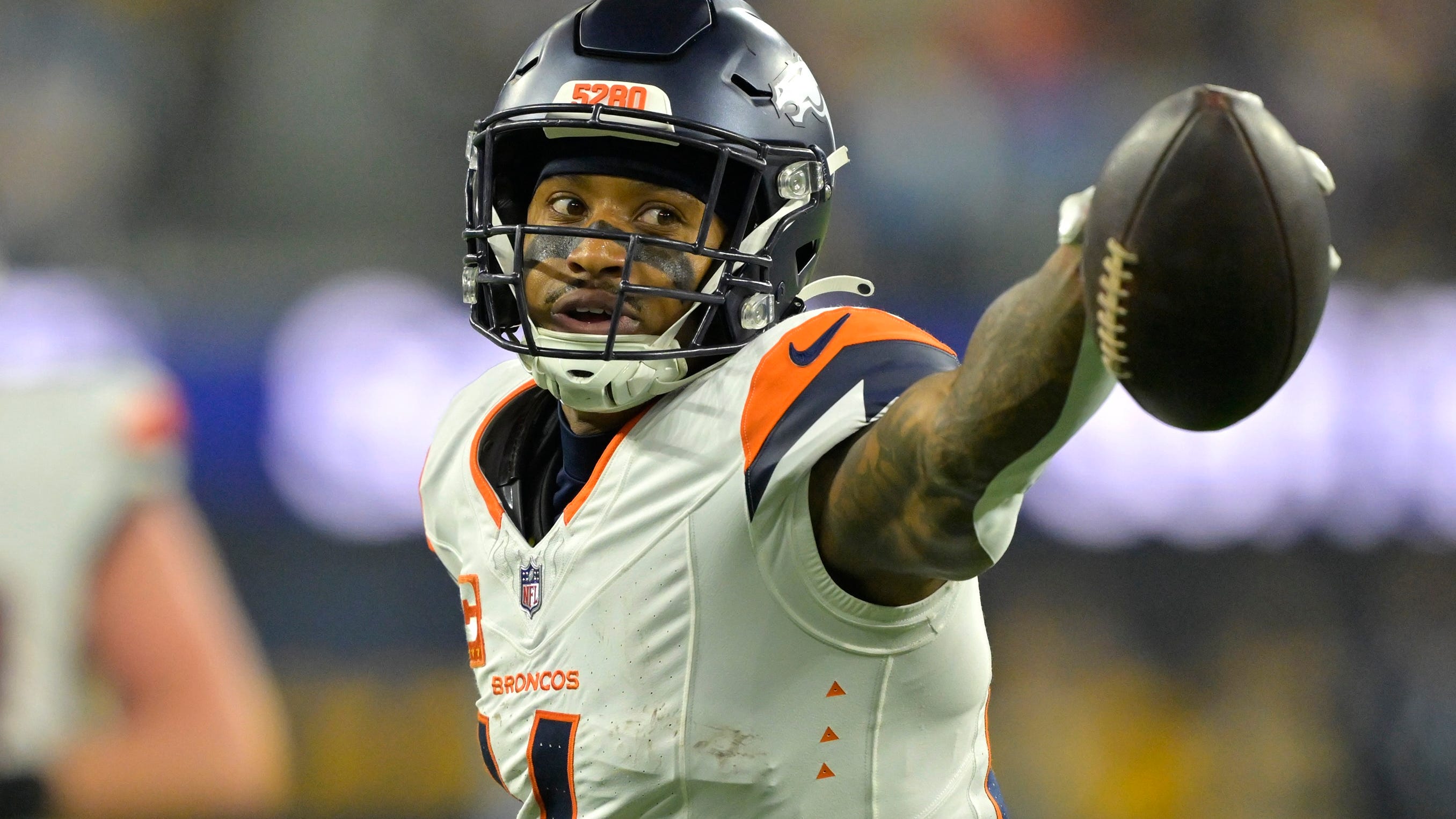 Week 18 Million Dollar Parlay Longshot | BetQL