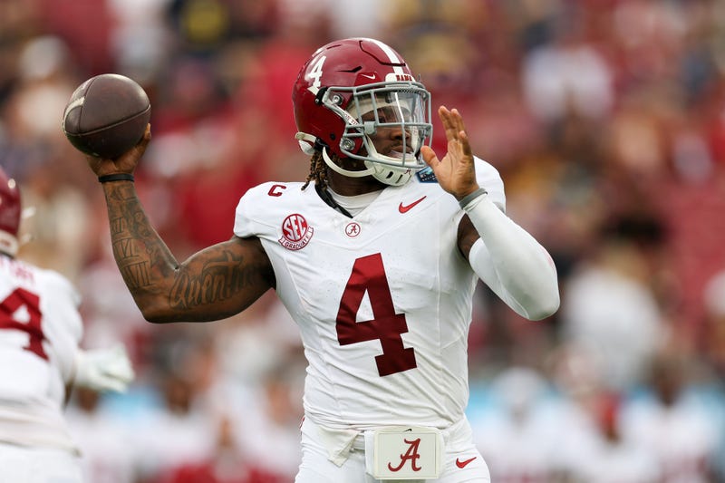 Alabama quarterback Jalen Milroe