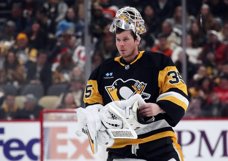 Tristan Jarry with mask up