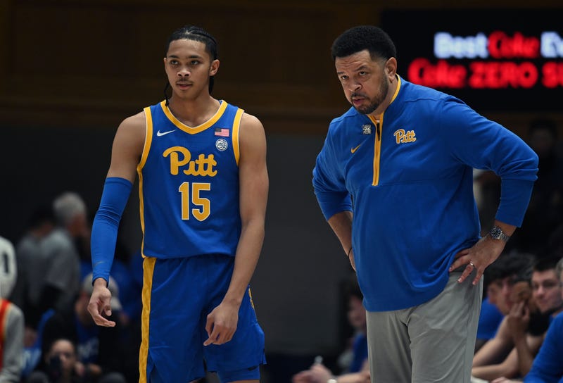 Jeff Capel with Jaland Lowe