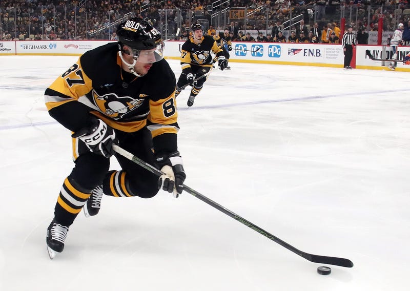 Sidney Crosby skating