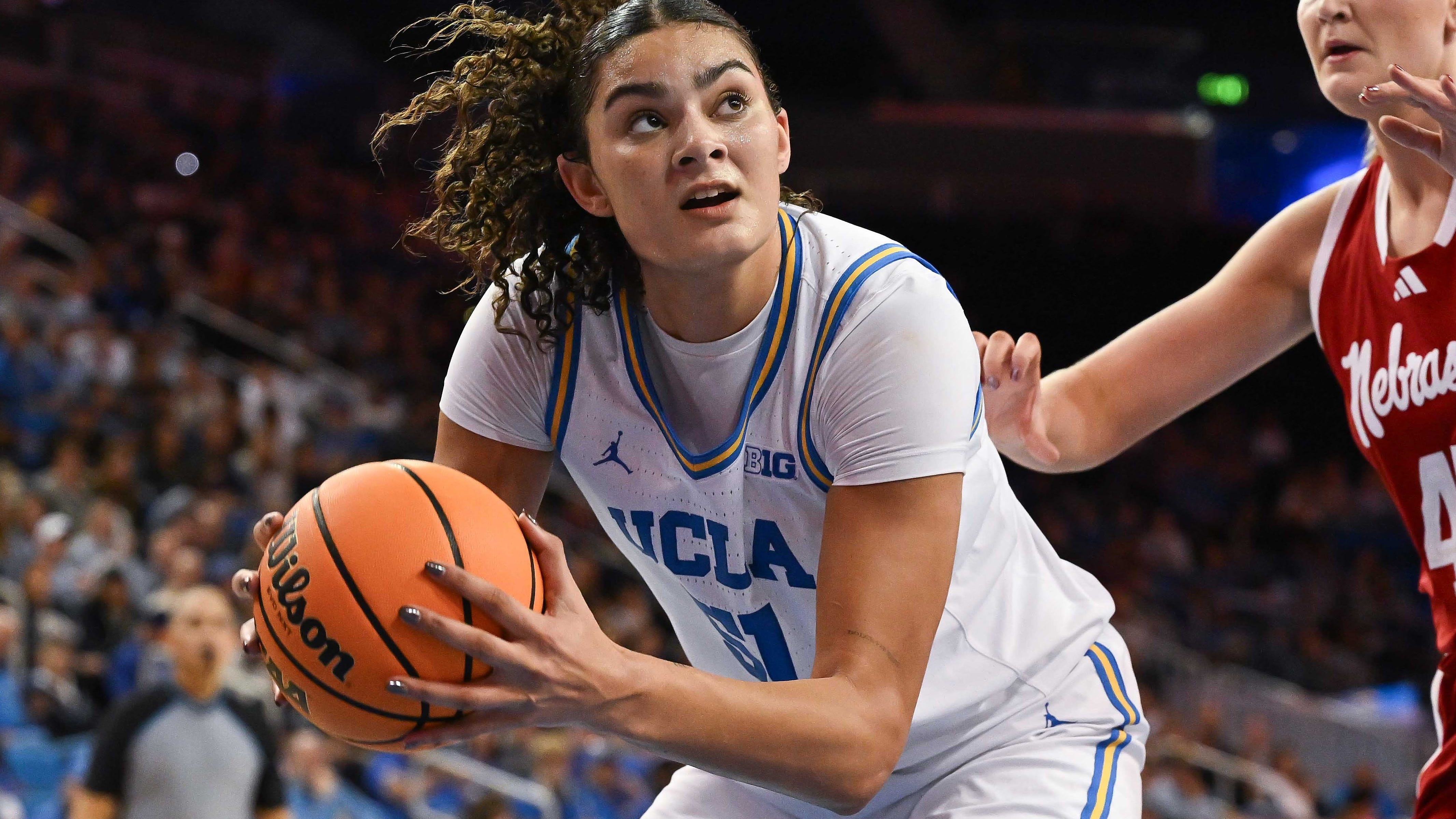 UCLA Women Stay Unbeaten at 21-0, but Oddsmakers Still Favor South Carolina & UConn