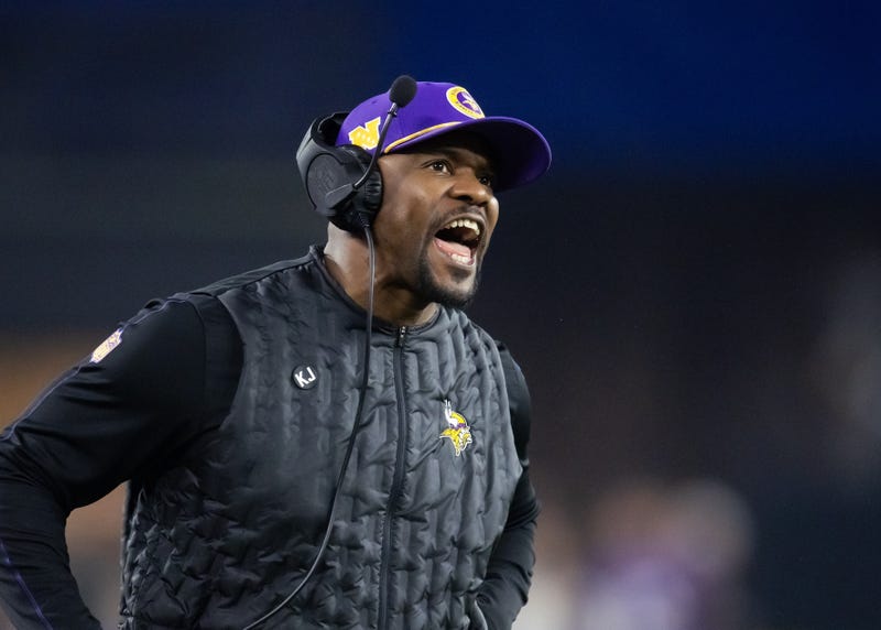 Brian Flores on sidelines