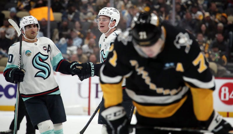 Evgeni Malkin slumped after Seattle scores
