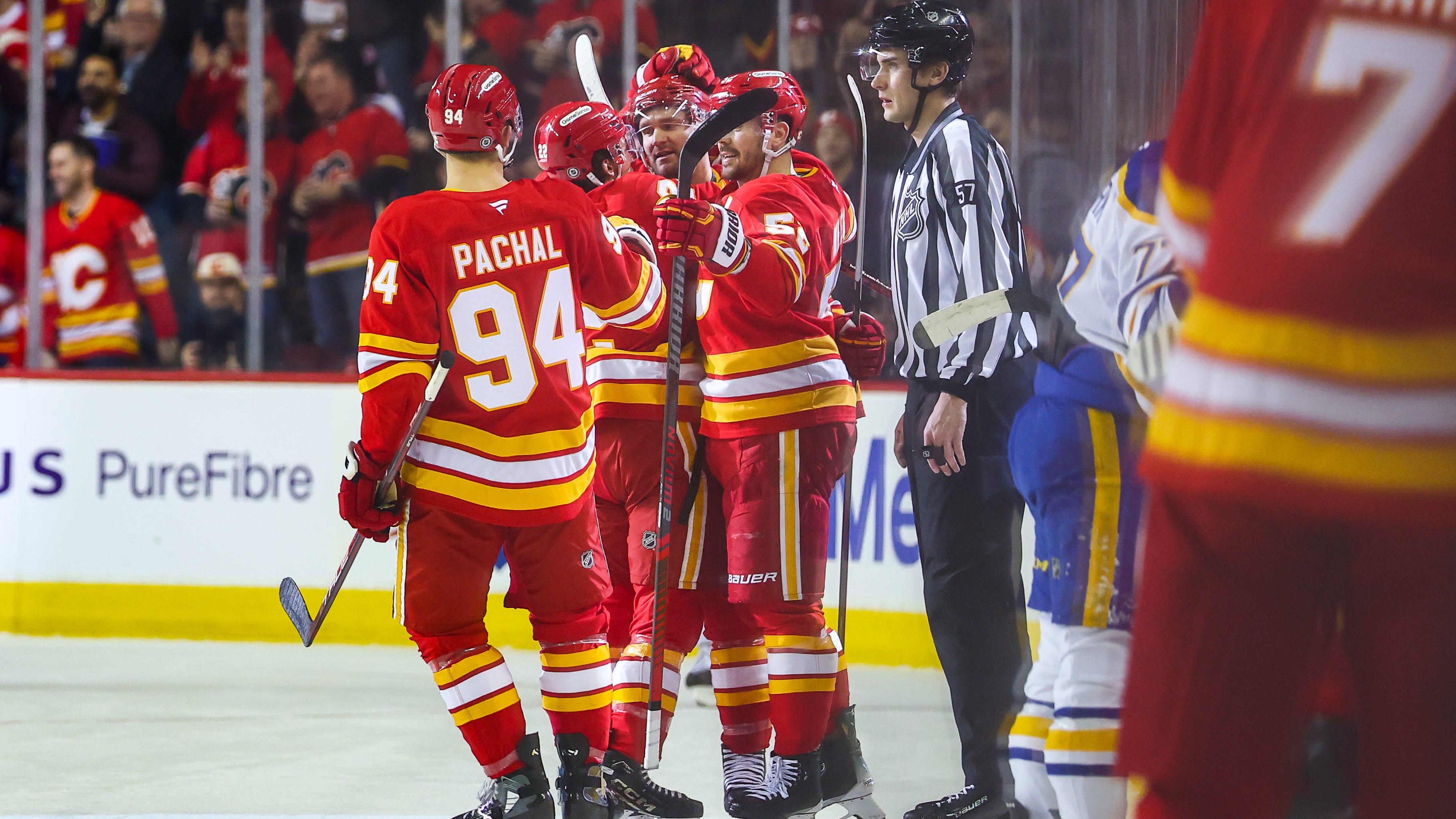 Sabres suffocated by Flames in Calgary