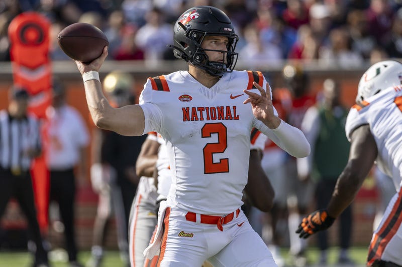 Tyler Shough throwing at Senior Bowl