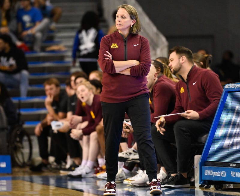Minnesota Golden Gophers head coach Dawn Plitzuweit on the sidelines during the fourth quarter against the UCLA Bruins at Pauley Pavilion presented by Wescom.