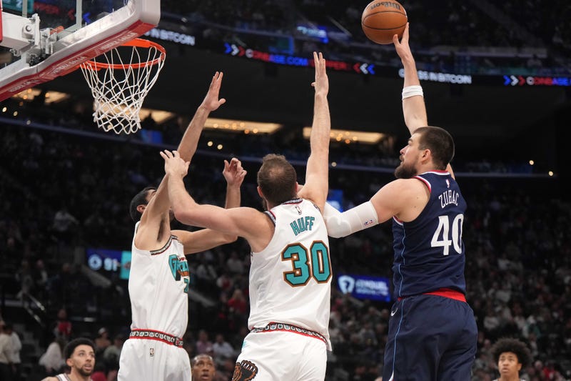 Grizzlies Clipper 2 12 25