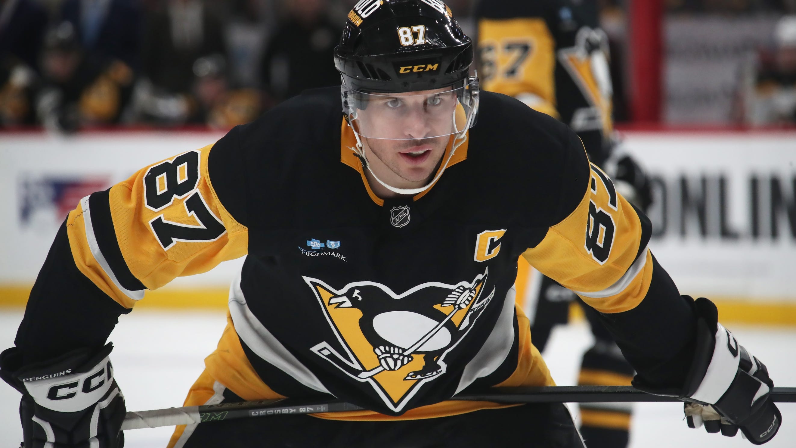 Crosby passes Gordie Howe in all-time NHL assists