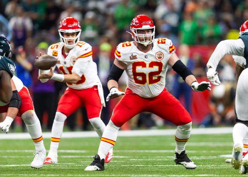The Chiefs and navigating the salary cap