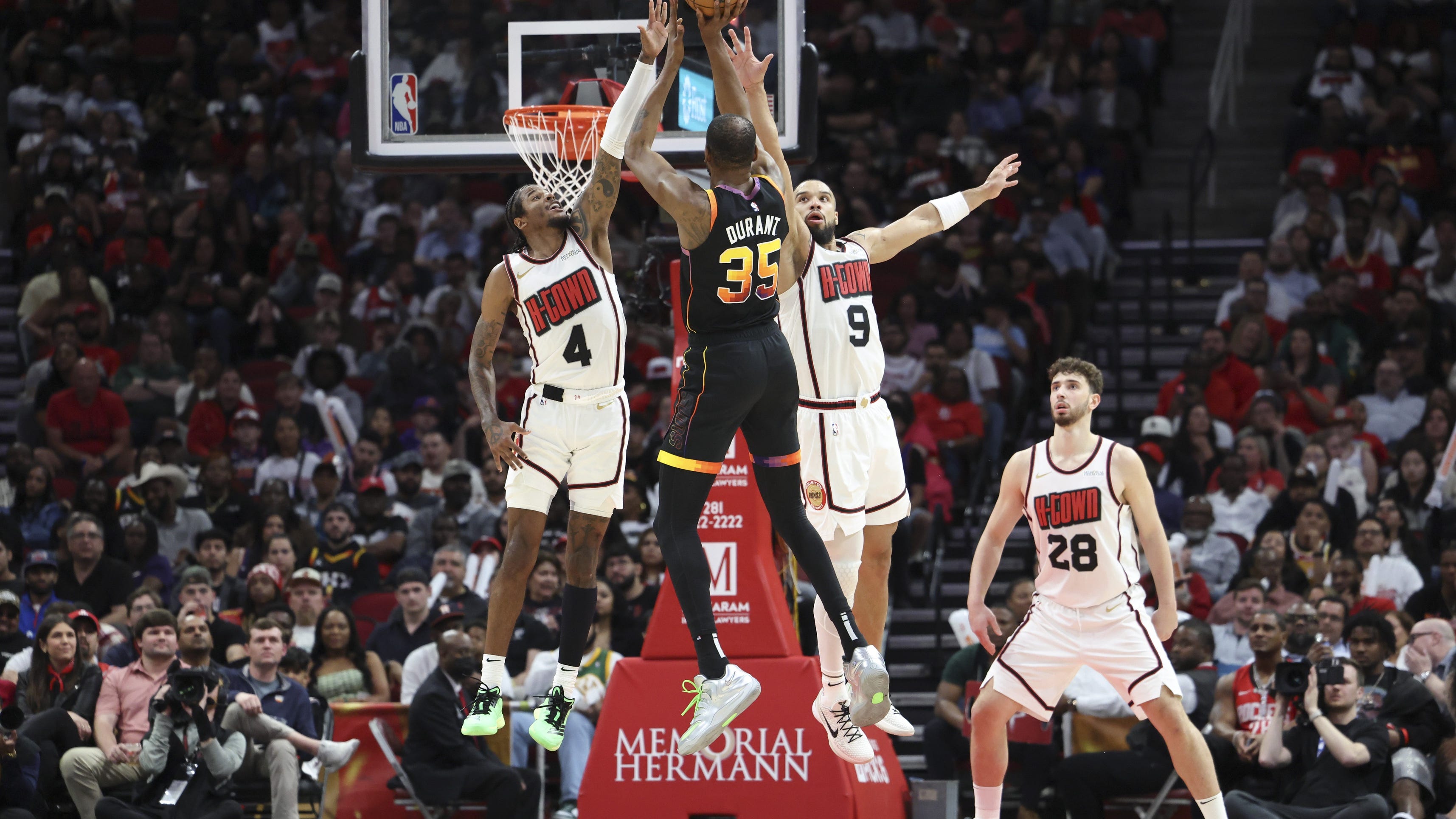 Kevin Durant trade: Rockets send Jalen Green, Dillon Brooks and draft picks to Suns