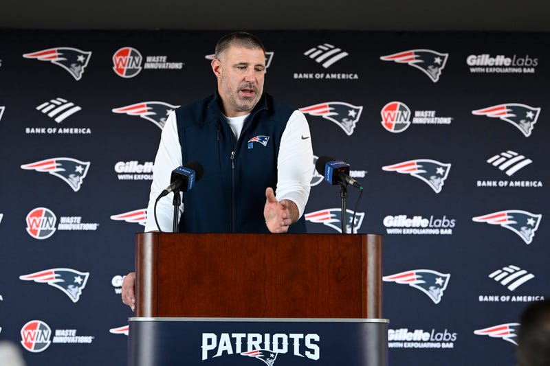 New England Patriots Head Coach Mike Vrabel