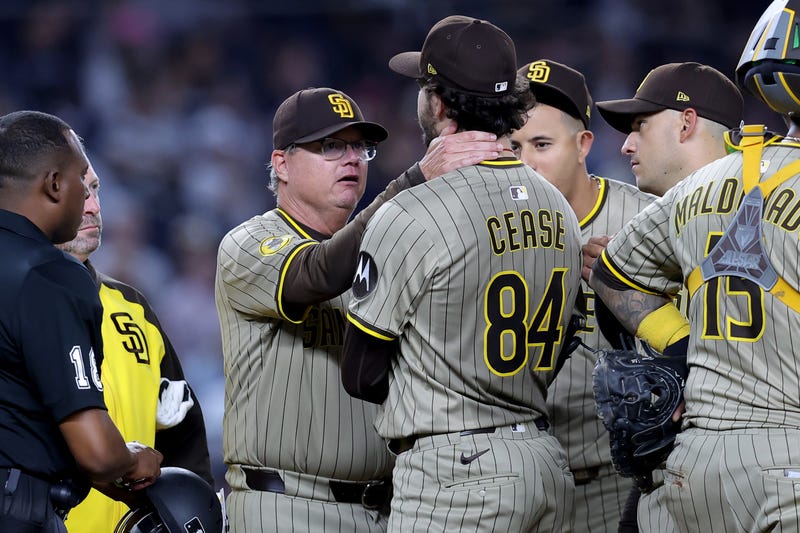 Dylan Cease takes no-hit bid into 7th