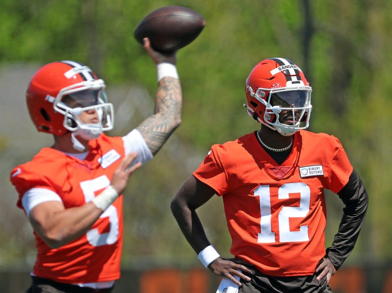 Carman & Lloyd: On Sanders, Gabriel to change Browns minds