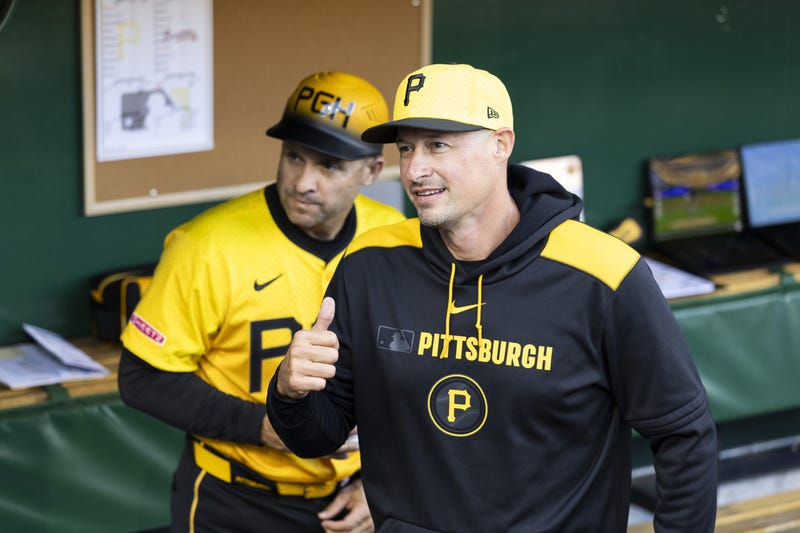 Don Kelly in dugout as Pirates manager