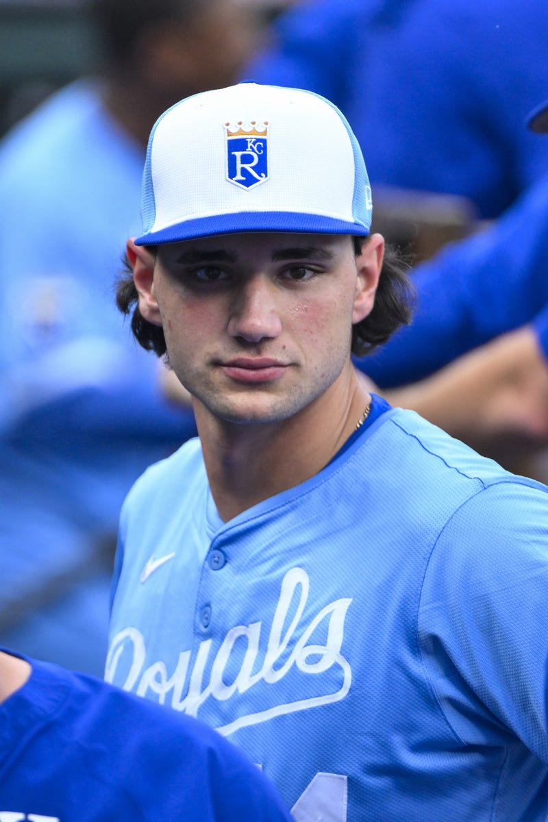Kansas City Royals designated hitter Jac Caglianone (14) looks on before his Major League Baseball debut against the St. Louis Cardinals at Busch Stadium.