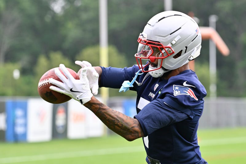 Carlton Davis III