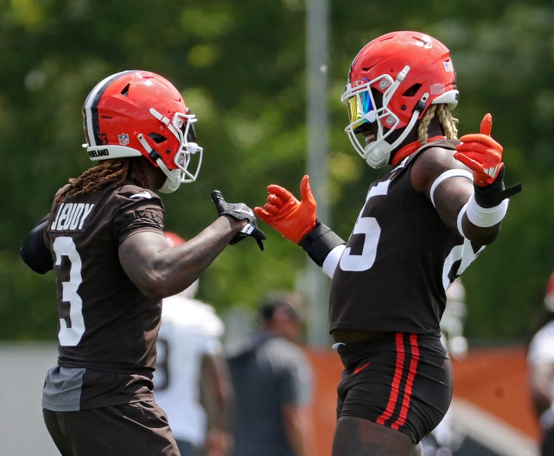Cleveland Browns wide receiver Jerry Jeudy (3) and tight end David Njoku (85) share a moment during practice at minicamp June 10, 2025, in Berea, Ohio.