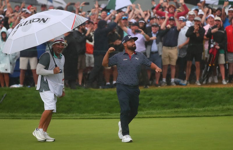 JJ Spaun after winning putt at Oakmont CC