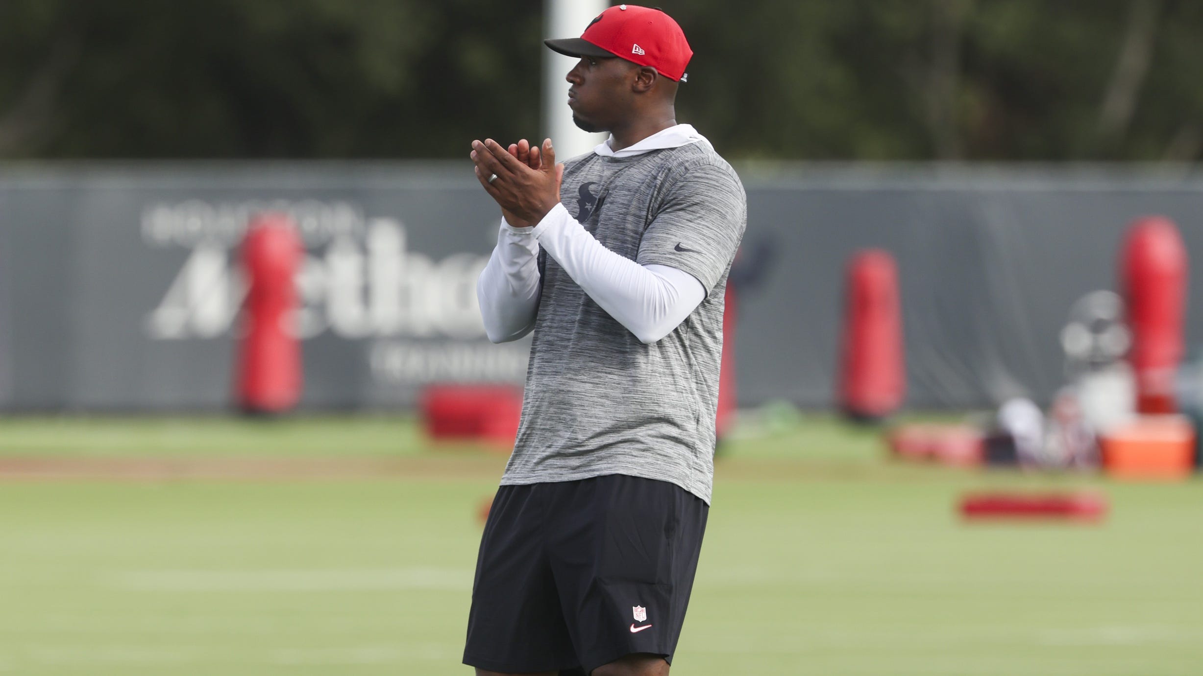 What DeMeco Ryans and Nick Caserio are saying about the Texans' offensive line