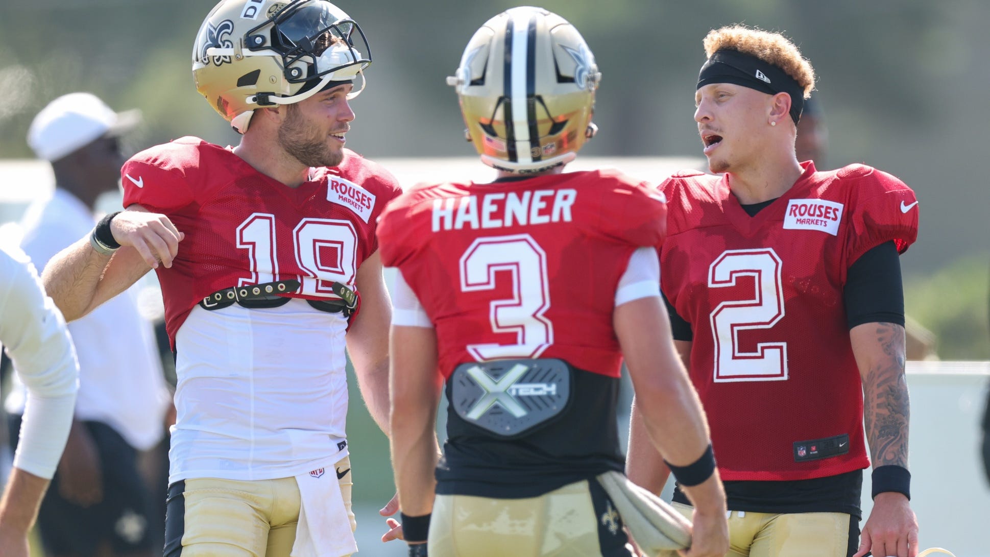 Saints bring back two QBs in flurry of roster moves; Jack Stoll to 53