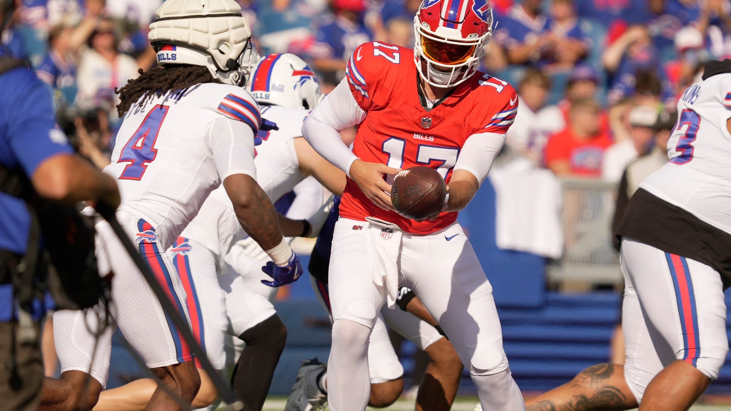Close to 40,000 fans show up for Bills' open practice at Highmark Stadium