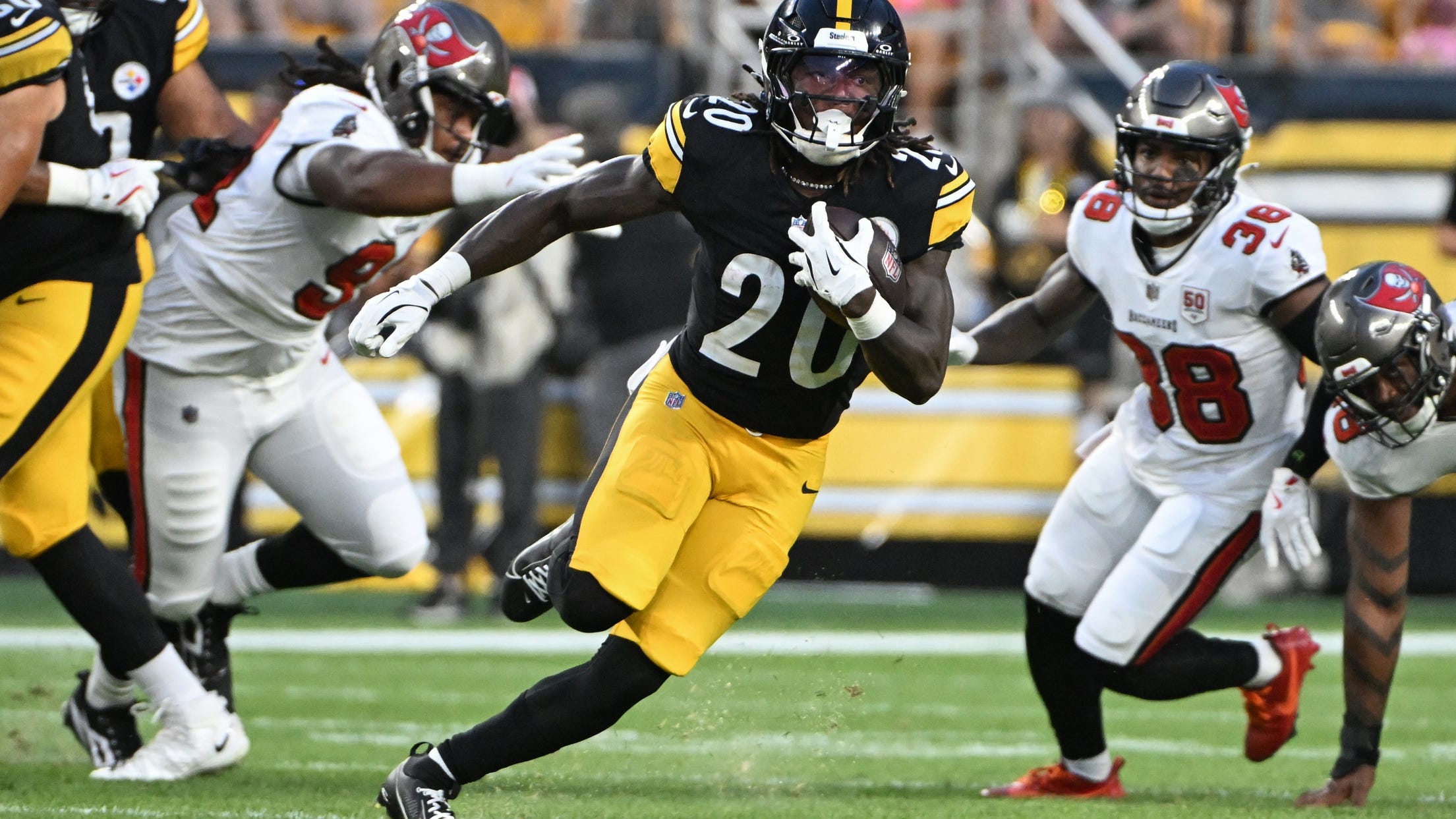Kaleb Johnson shows more of his talent, settling in to NFL