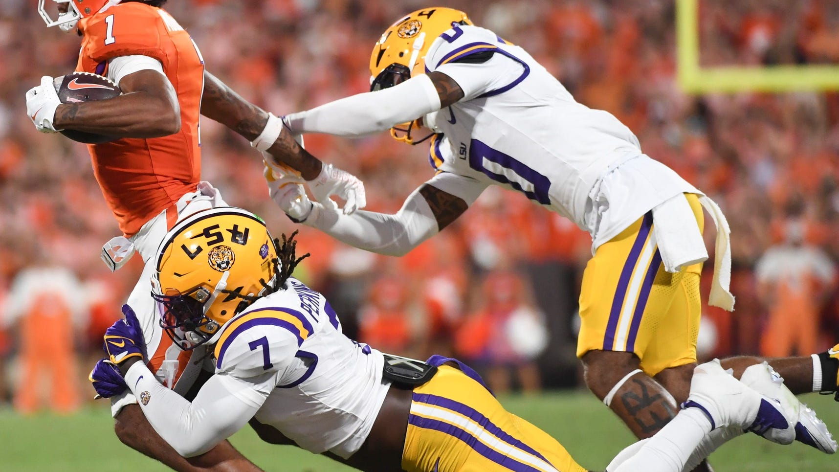 LSU defense shows it has teeth again in statement win over Clemson