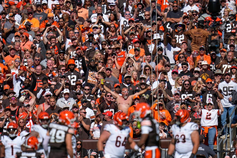 © Sam Greene/The Enquirer / USA TODAY NETWORK via Imagn Images