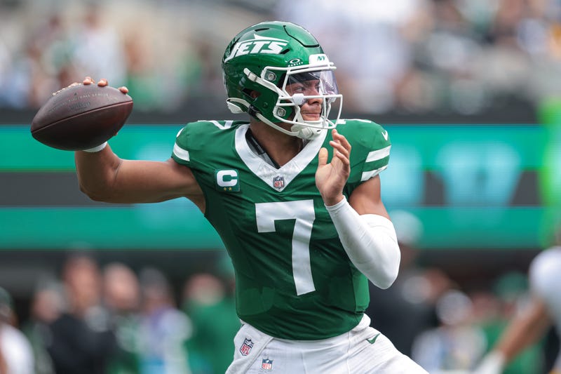 Jets quarterback Justin Fields