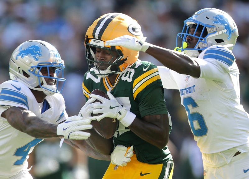 Green Bay Packers wide receiver Romeo Doubs catches a pass against Detroit Lions cornerback D.J. Reed (4) and cornerback Terrion Arnold (6) on Sunday, September 7, 2025, at Lambeau Field in Green Bay, Wis. Wm. Glasheen USA TODAY NETWORK-Wisconsin