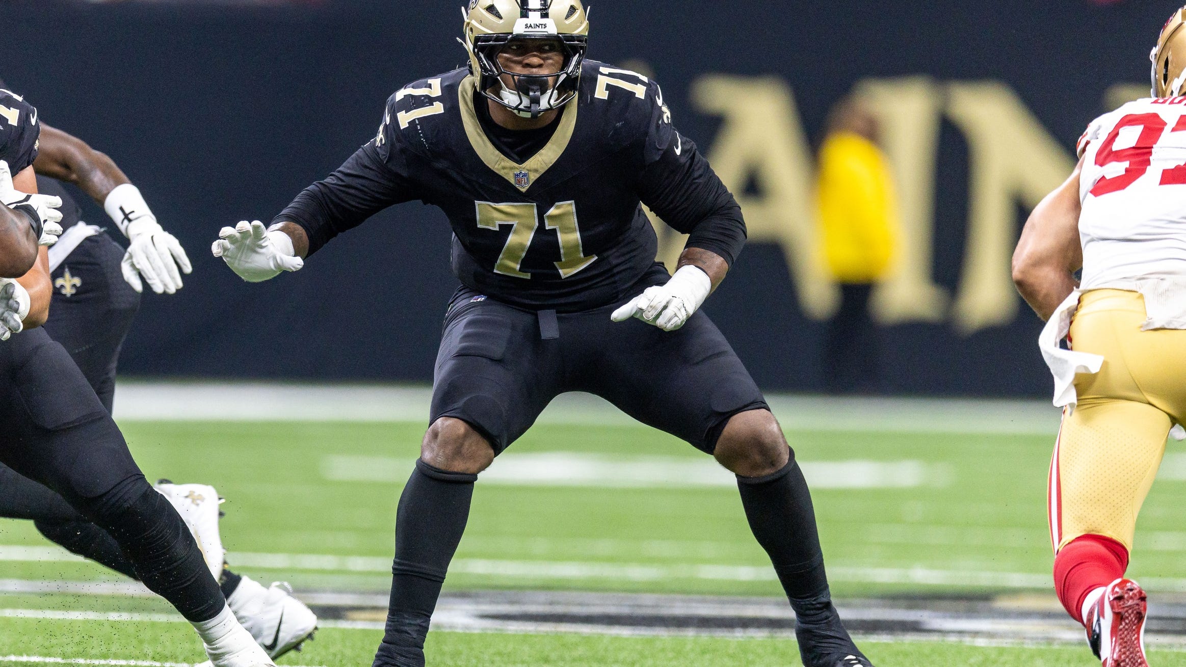 Listen: Mike Hoss goes long with Saints rookie LT Kelvin Banks