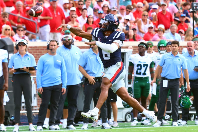 Ole Miss quarterback Trinidad Chambliss