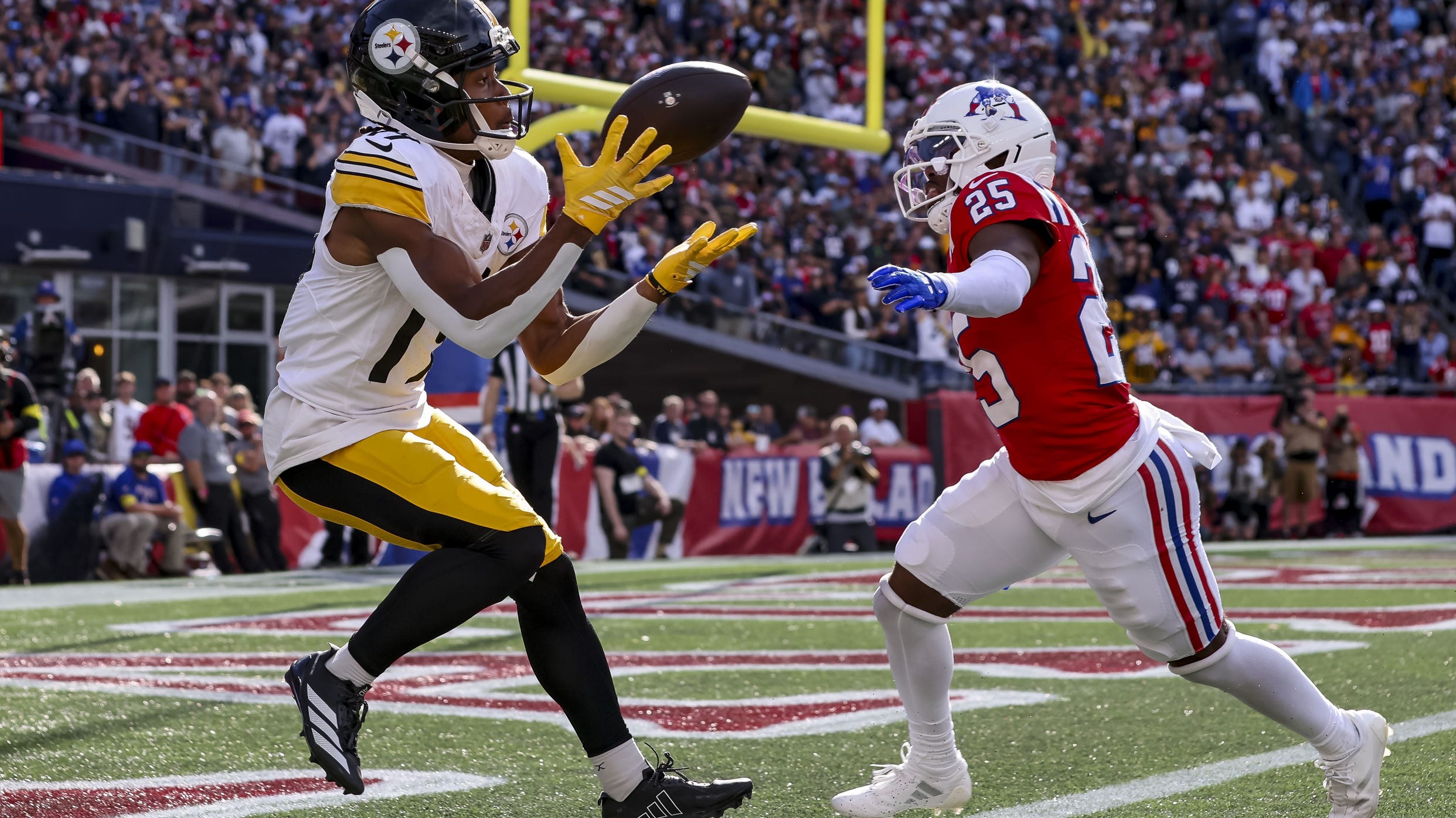 A signal from Rodgers to Austin helped with winning TD