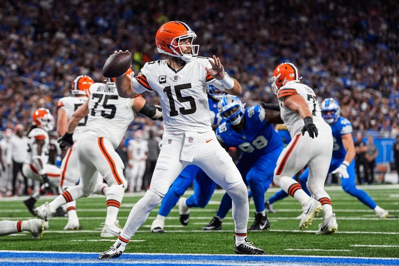 Cleveland Browns quarterback Joe Flacco (15) makes a pass against Detroit Lions during the first half at Ford Field in Detroit on Sunday, Sept. 28, 2025.
