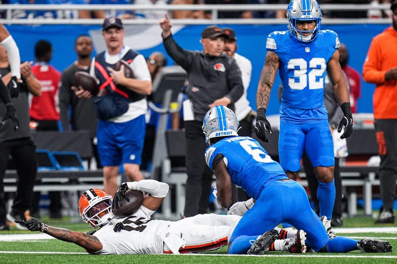 Cleveland Browns wide receiver Isaiah Bond (16) celebrates a first down against Detroit Lions cornerback Terrion Arnold (6) during the first half at Ford Field in Detroit on Sunday, Sept. 28, 2025. © Junfu Han / USA TODAY NETWORK via Imagn Images
