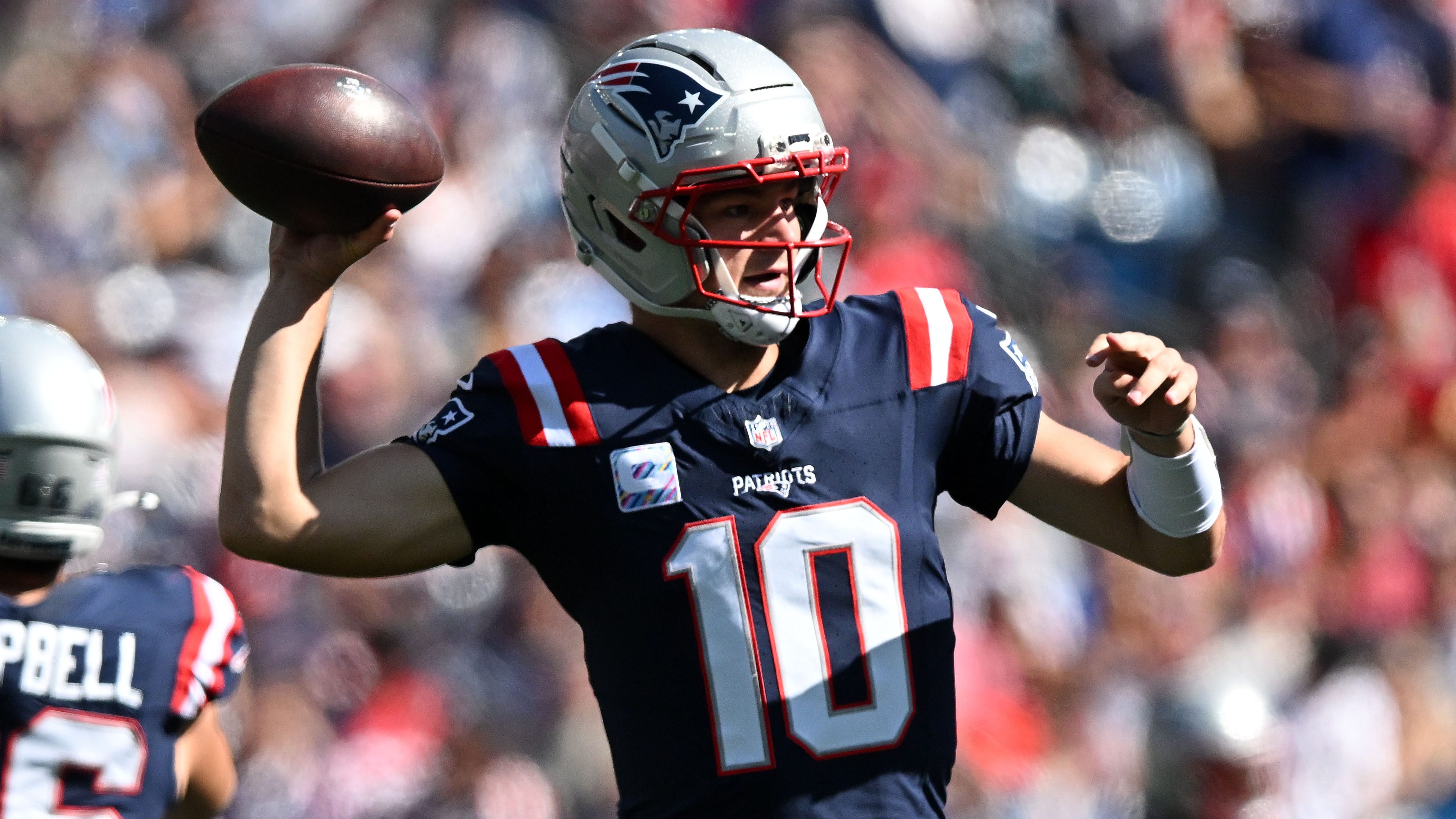 Simon: Patriots showing signs of improvement