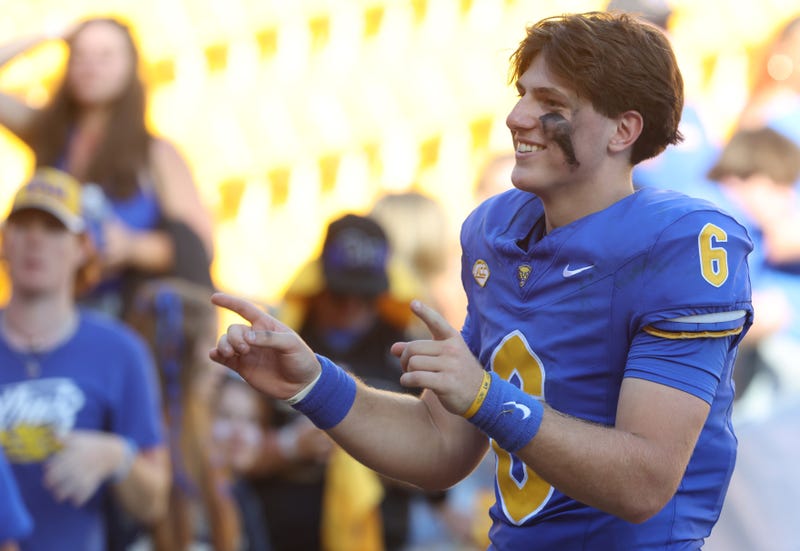 Mason Heintschel directing the Pitt band