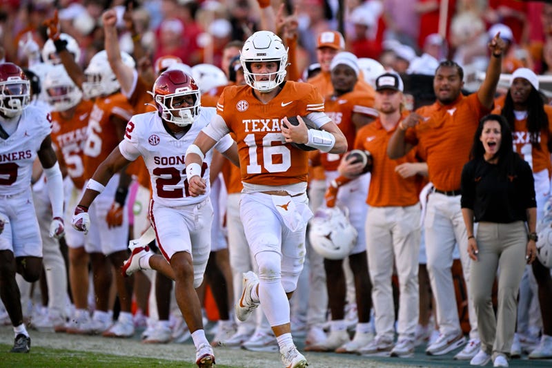 Texas Longhorns / Arch Manning