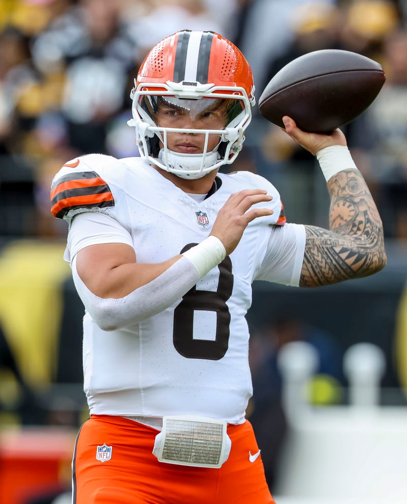 Cleveland Browns quarterback Dillon Gabriel (8) warms up before the game at Acrisure Stadium.
