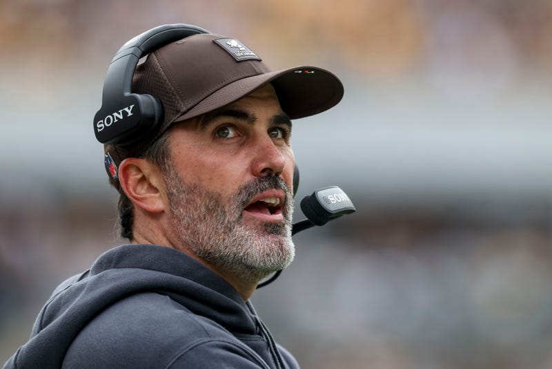 Cleveland Browns head coach Kevin Stefanski during the second quarter at Acrisure Stadium.