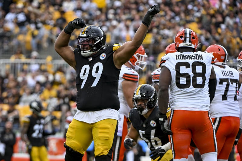 Derrick Harmon celebrating against Cleveland