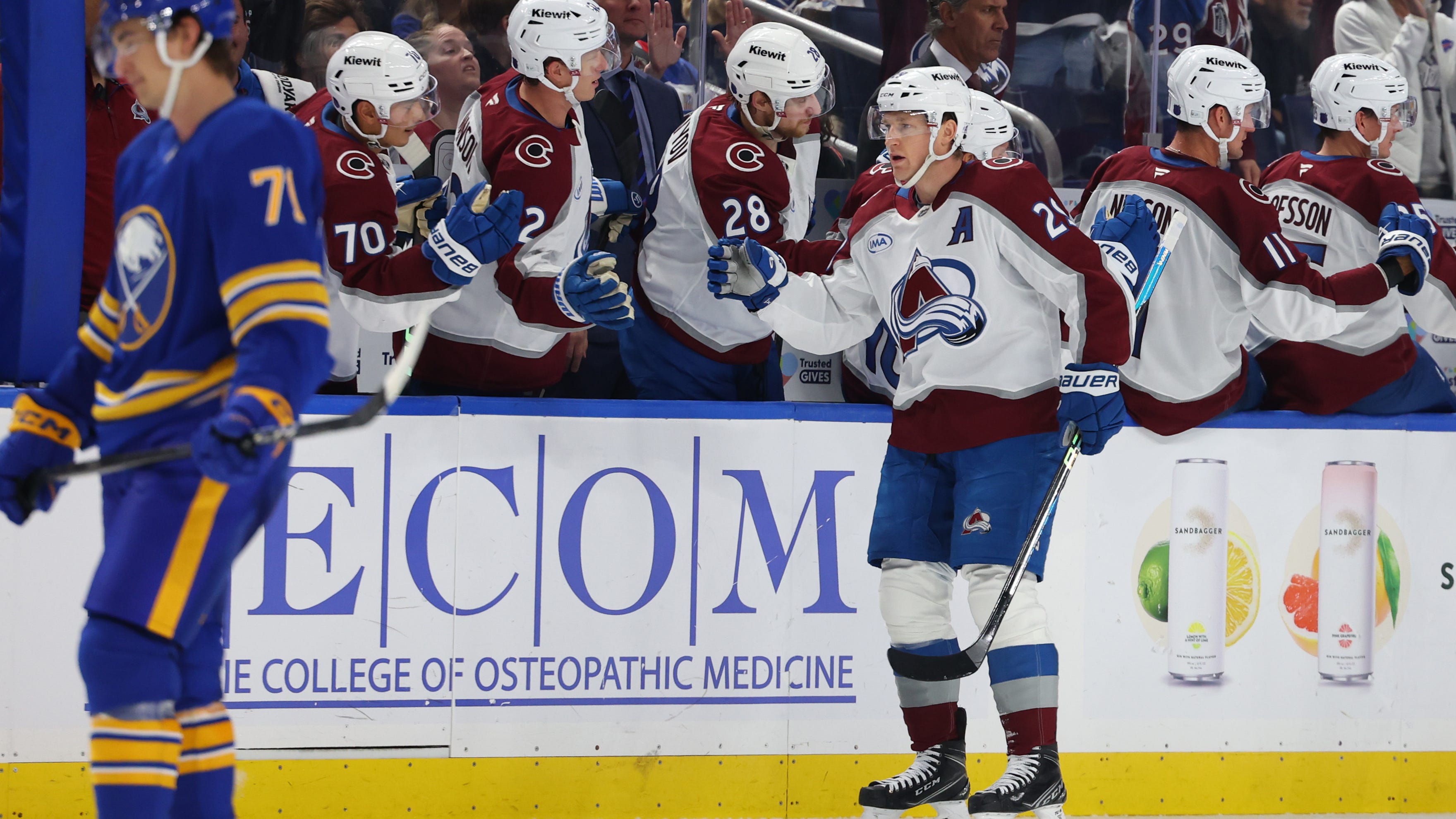 Winless Sabres held in check in 3-1 loss to Avalanche