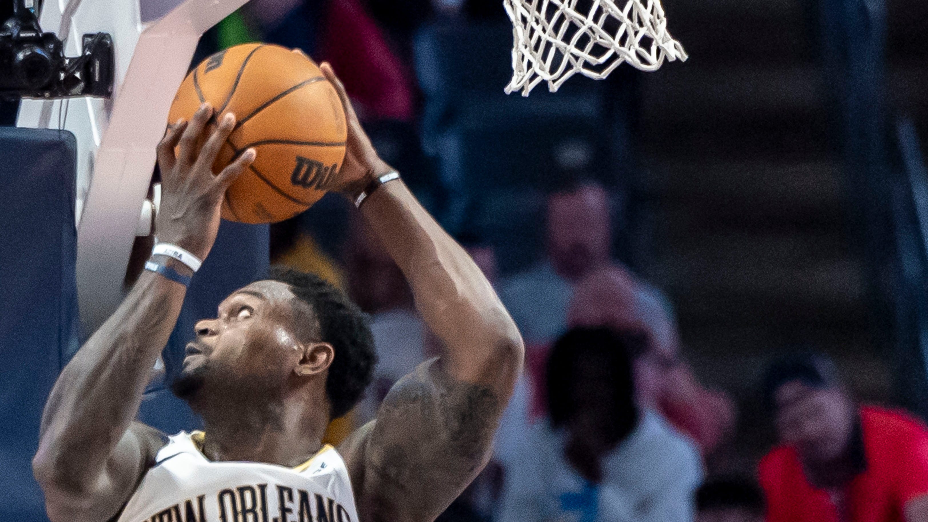 Pelicans begin Smoothie King Center's busy season tonight