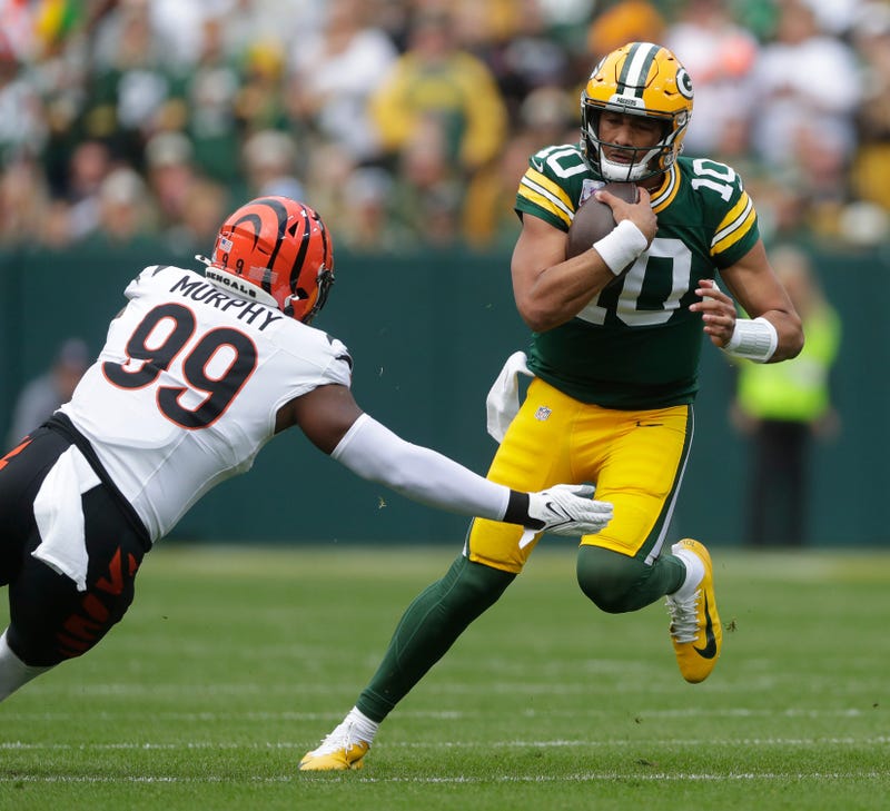 Green Bay Packers quarterback Jordan Love (10) during a game against the Cincinnati Bengals on Oct. 12, 2025, at Lambeau Field in Green Bay, Wis. The Packers defeated the Bengals 27-18.