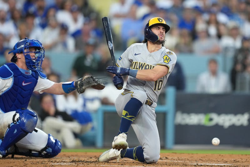 Oct 17, 2025; Los Angeles, California, USA; Milwaukee Brewers right fielder Sal Frelick (10) reacts after an apparent injury against the Los Angeles Dodgers in the second inning during game four of the NLCS round for the 2025 MLB playoffs at Dodger Stadium. Mandatory Credit: Kirby Lee-Imagn Images