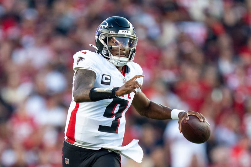  Atlanta Falcons quarterback Michael Penix Jr. (9) during the first quarter against the San Francisco 49ers at Levi's Stadium.